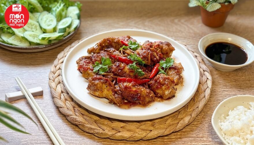 Cách làm gà rim nước tương đậm đà, chua ngọt hài hòa cho bữa cơm gia đình