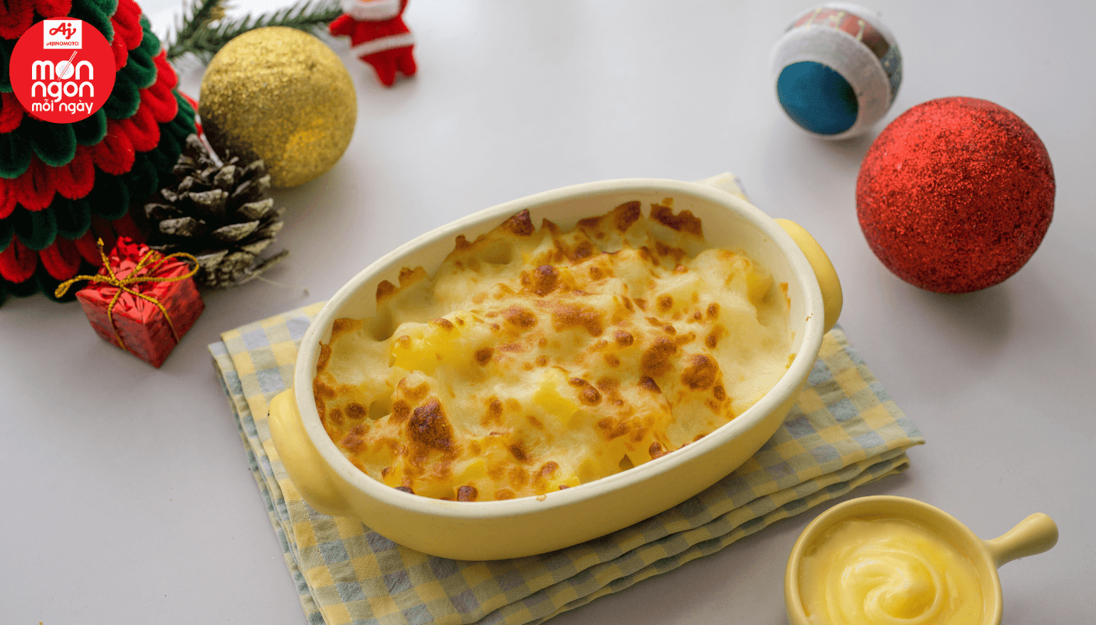 Cách làm khoai tây nướng phô mai đơn giản tại nhà