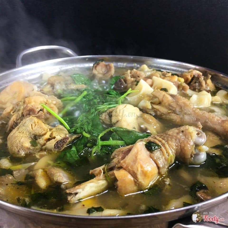 Cách làm lẩu gà lá giang thơm ngon, hấp dẫn
