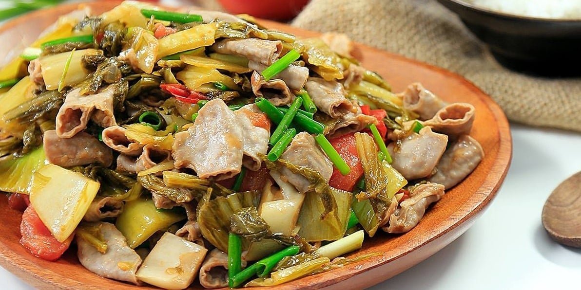Cách làm Lòng xào dưa ngon miệng