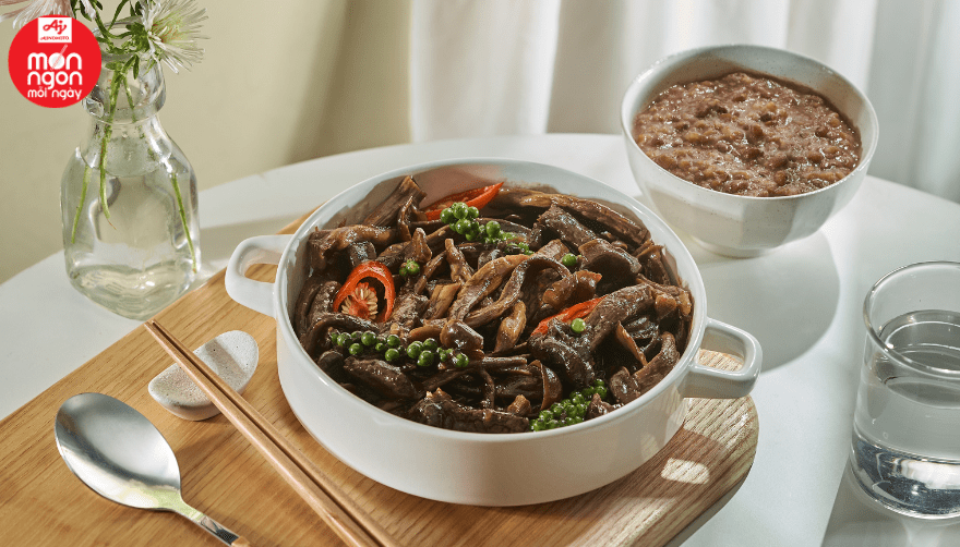 Cách làm nấm lộc nhung kho tiêu xanh ăn cùng cháo đậu đỏ thơm ngon