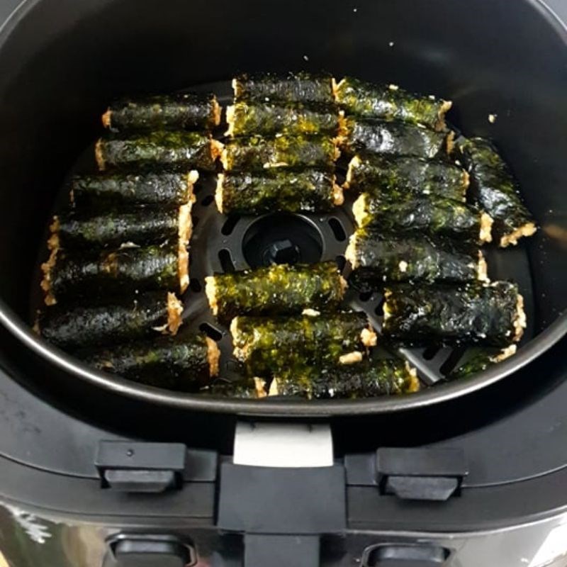 Gà cuộn rong biển sau khi chiên