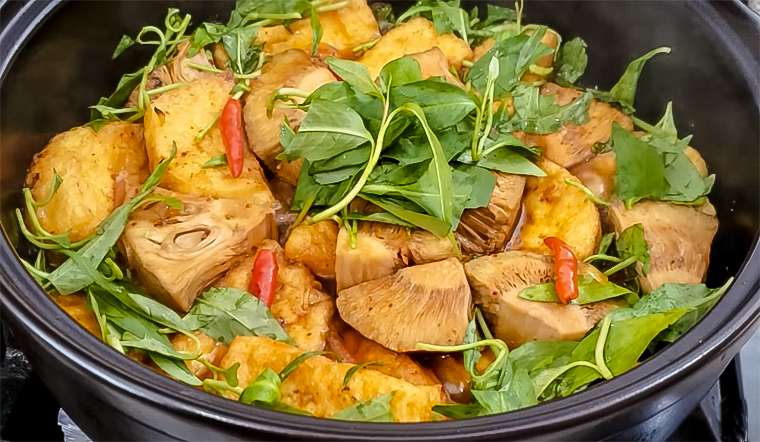 Cách làm món mít non kho tộ đậm đà hương vị