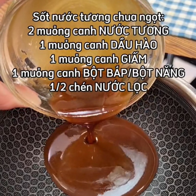 Pha chế nguyên liệu làm sốt