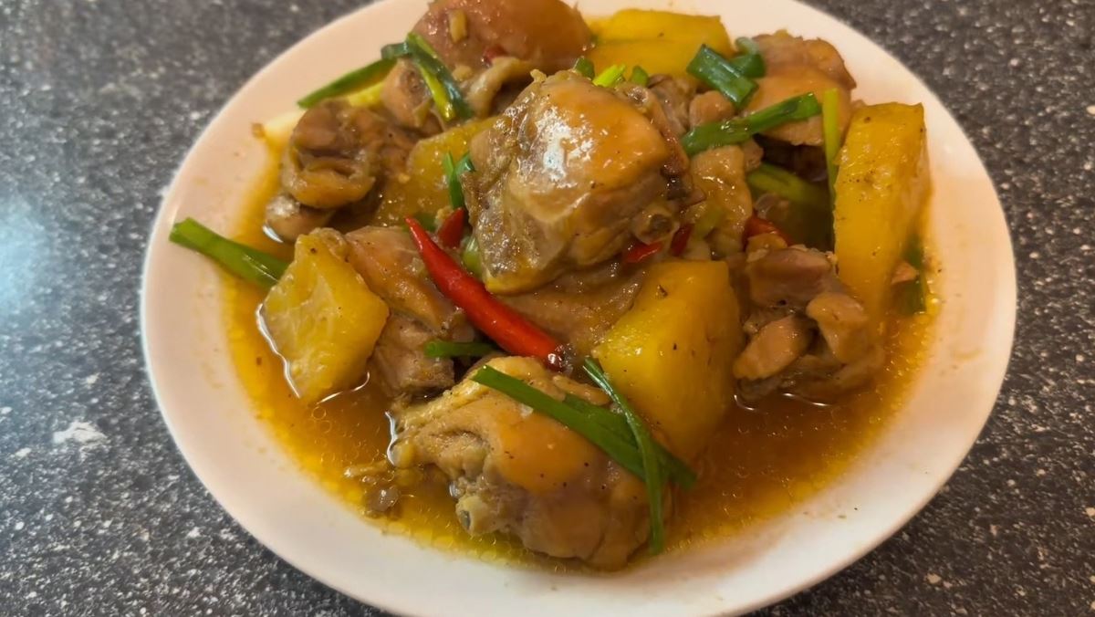 Mẹo làm gà kho thơm mềm, ngọt thịt đơn giản bằng nồi lẩu điện