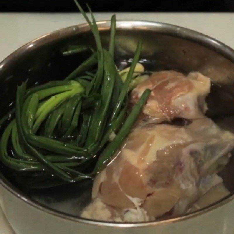Ninh nước dùng gà