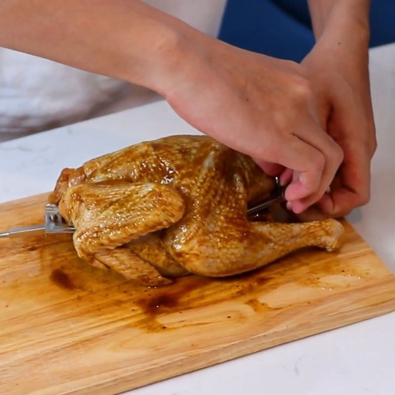 Nướng gà bằng nồi chiên không dầu 3