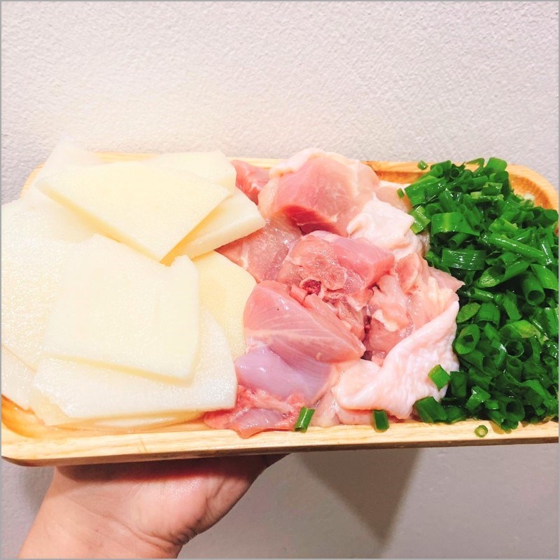 Cắt hành lá, ngò gai công thức 2