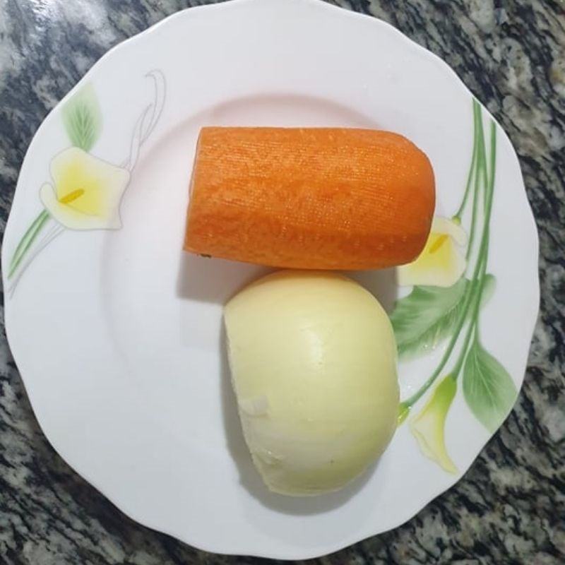 Cà rốt và hành tây đã sơ chế