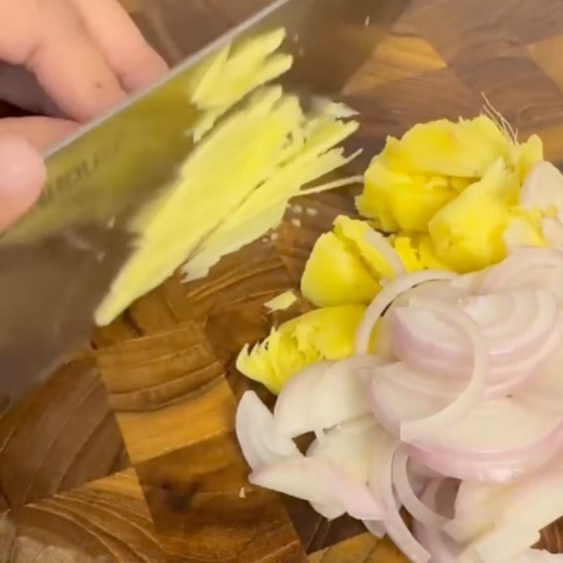 Bước 1 Sơ chế nguyên liệu Cơm đảo gà rang