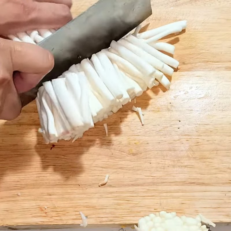 Bước 1 Sơ chế rau củ và chuẩn bị gia vị Canh gà rau củ