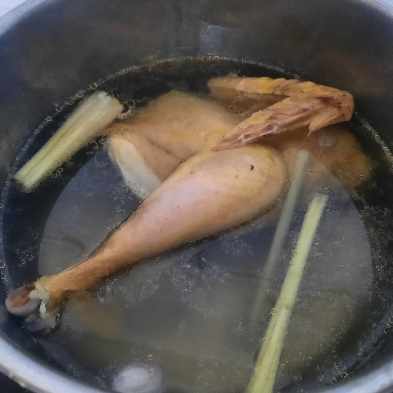 Thịt gà đã luộc chín