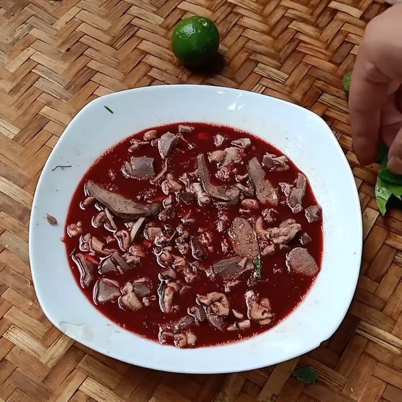 Thành phẩm Tiết canh gà