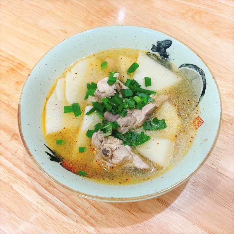 Món gà nấu măng tươi