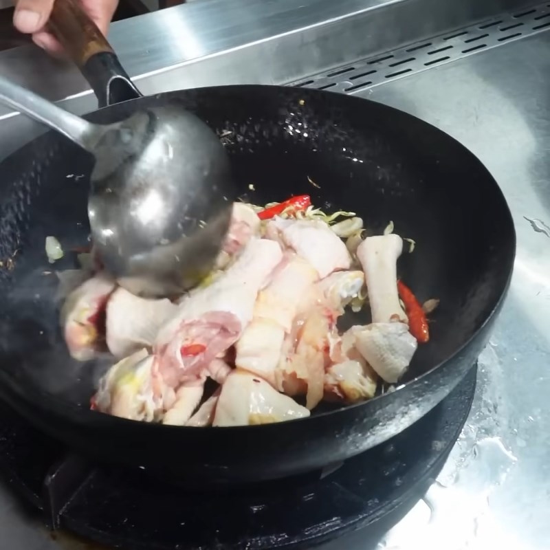 Xào thịt gà