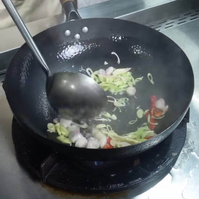 Xào thịt gà